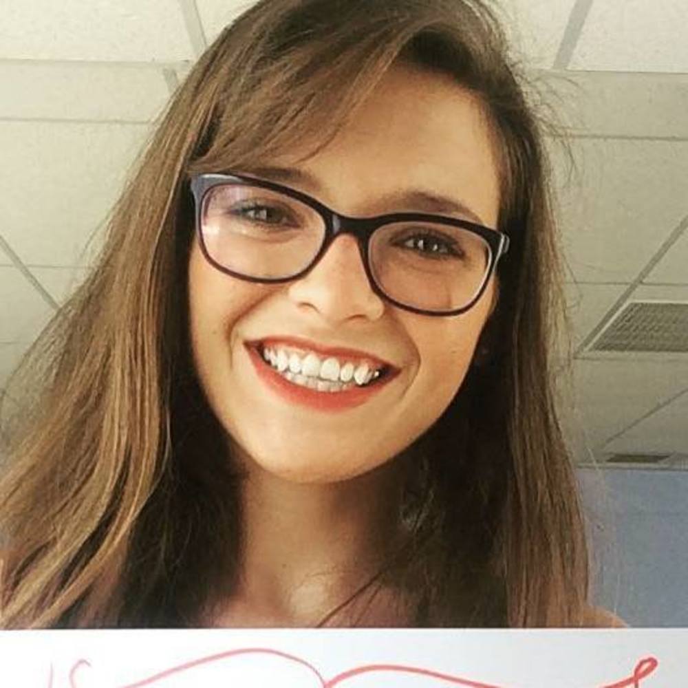 Meet your Posher, Linzi